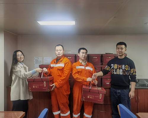 情深意濃，共賀新春|廈門華洋開展春節前訪船慰問活動